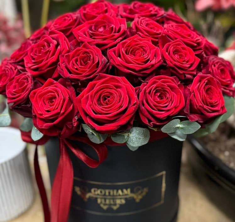 25 Red Naomi en boîte  - Menu item