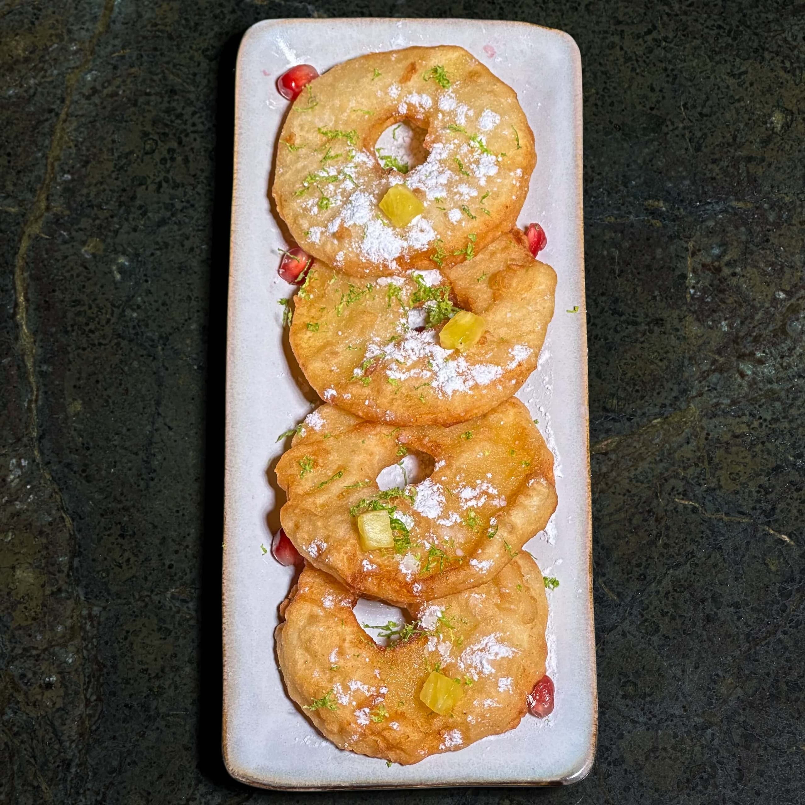 Beignets pommes (2 PIÈCES) - Menu item