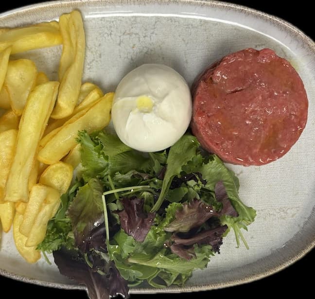 Tartare de Boeuf Burrata  - Menu item