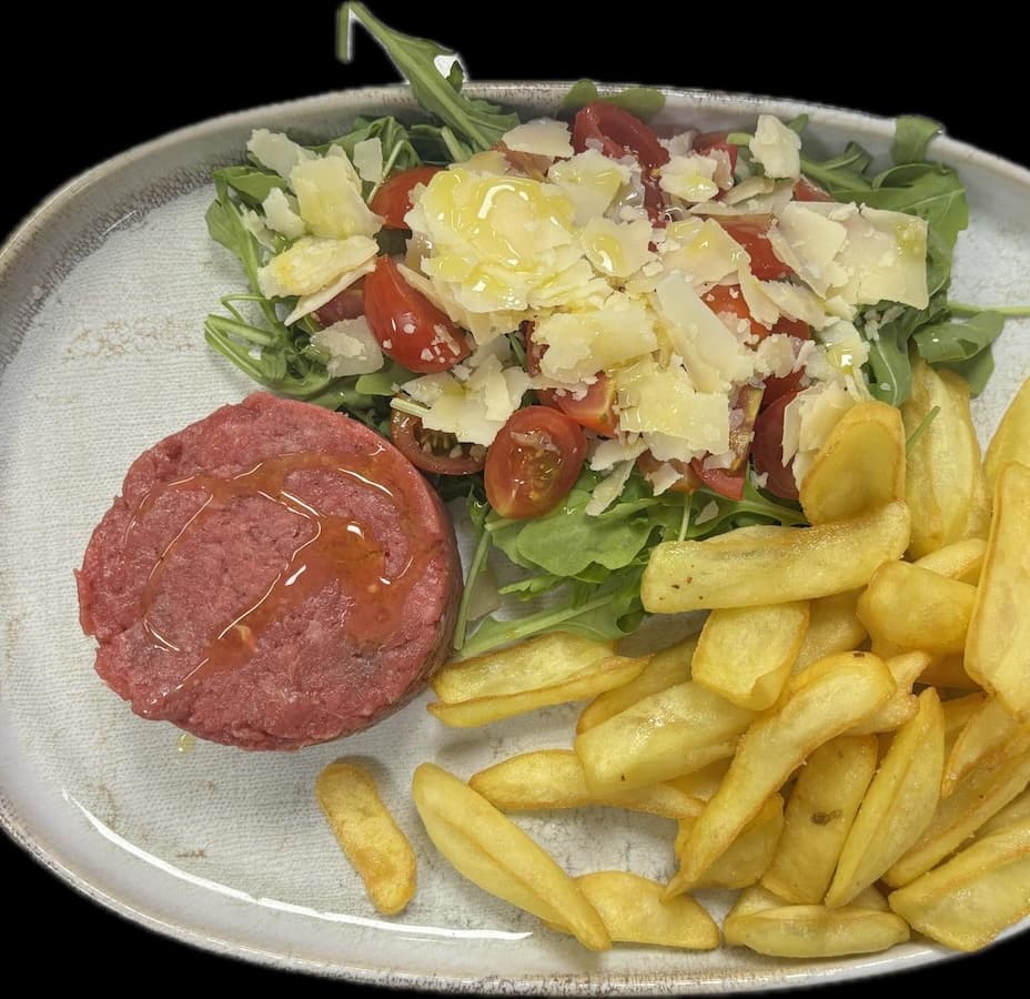 Tartare de Boeuf et Frites  - Menu item