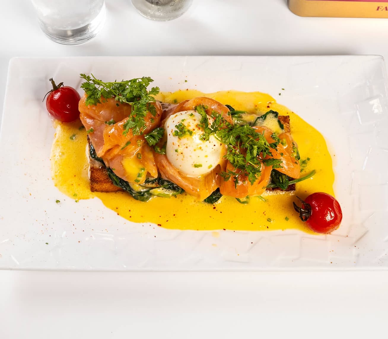 Oeuf Bénédicte au saumon fumé - Menu item