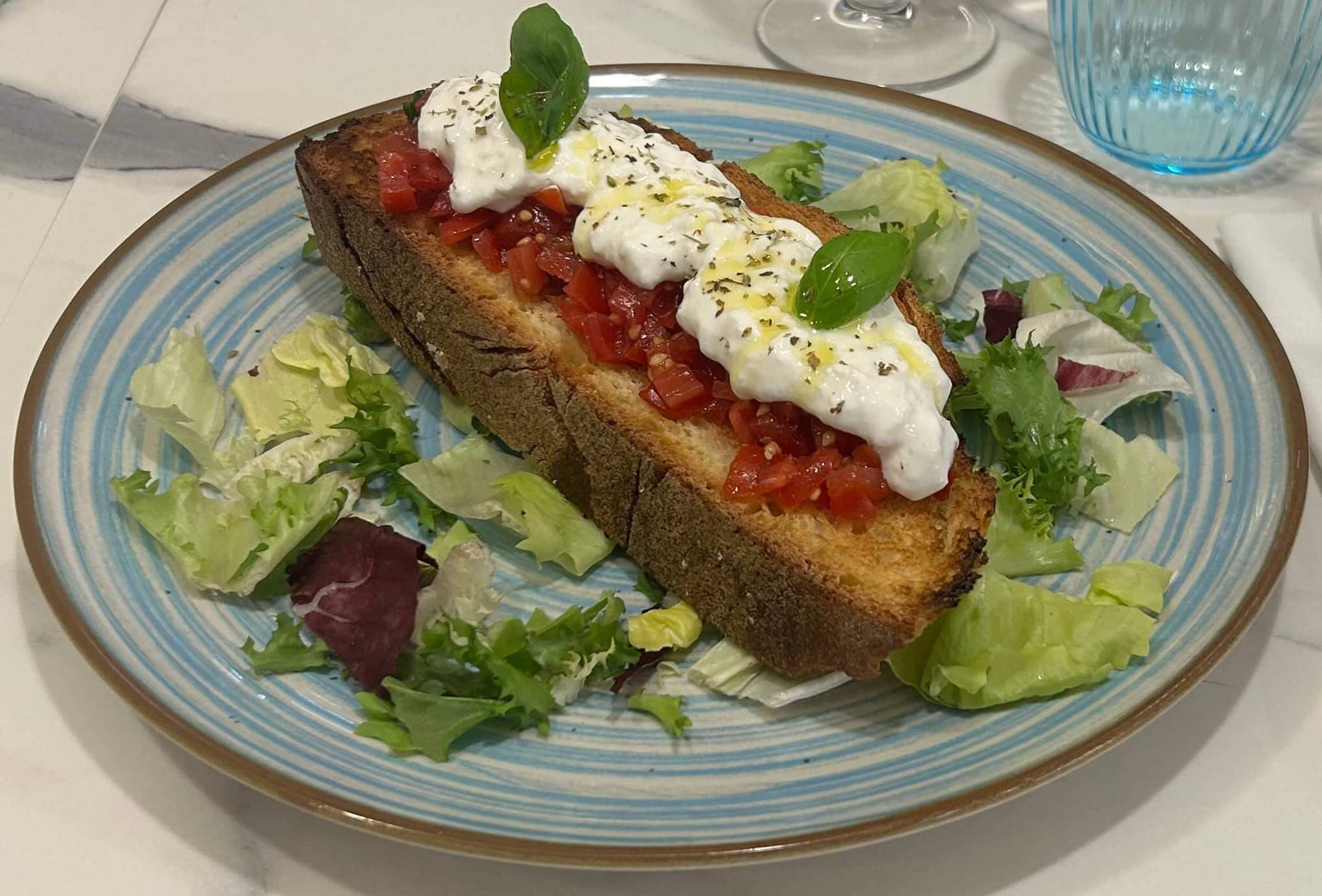 Bruschetta Tomates et Straciatella - Menu item