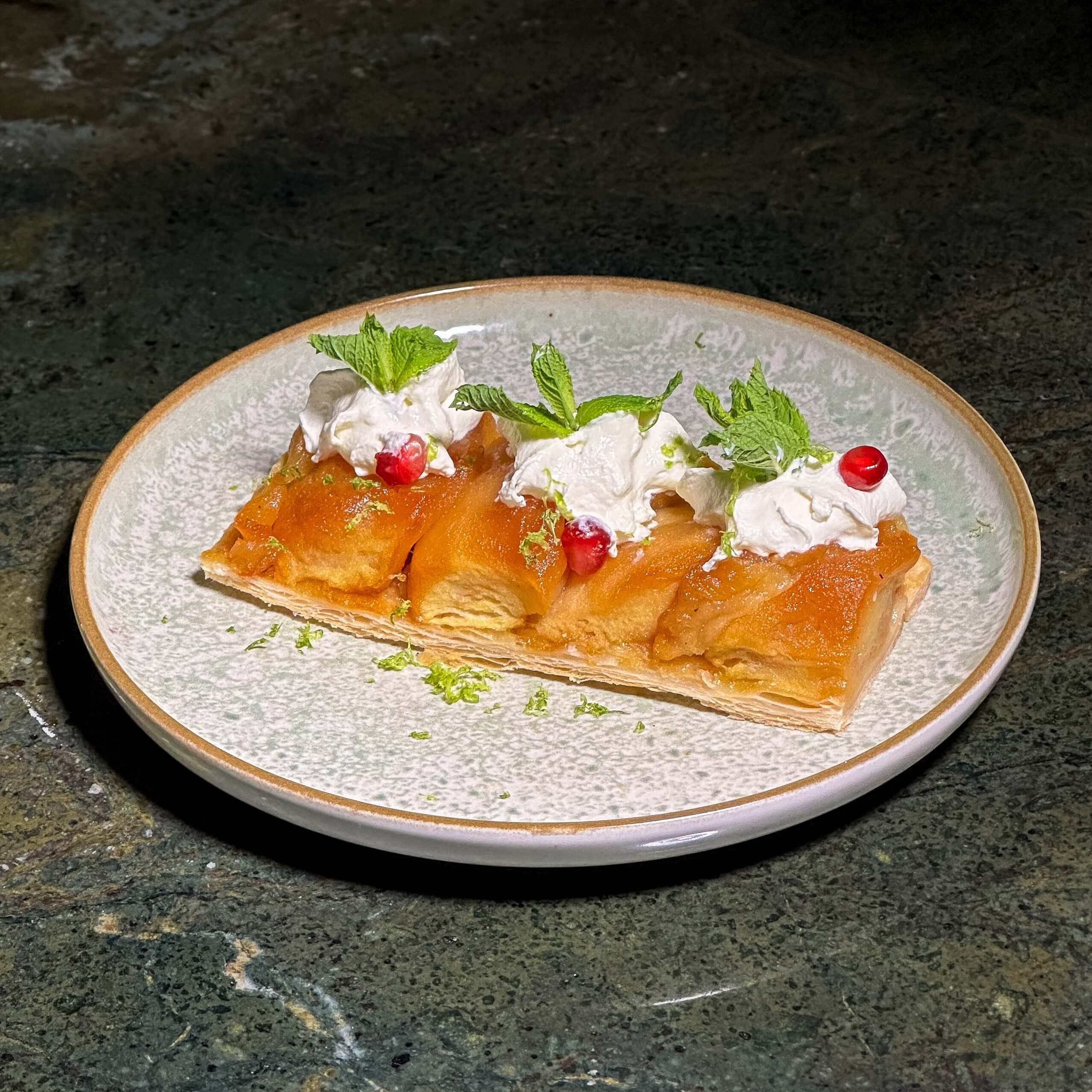 Tarte aux pomme caramelisé - Menu item