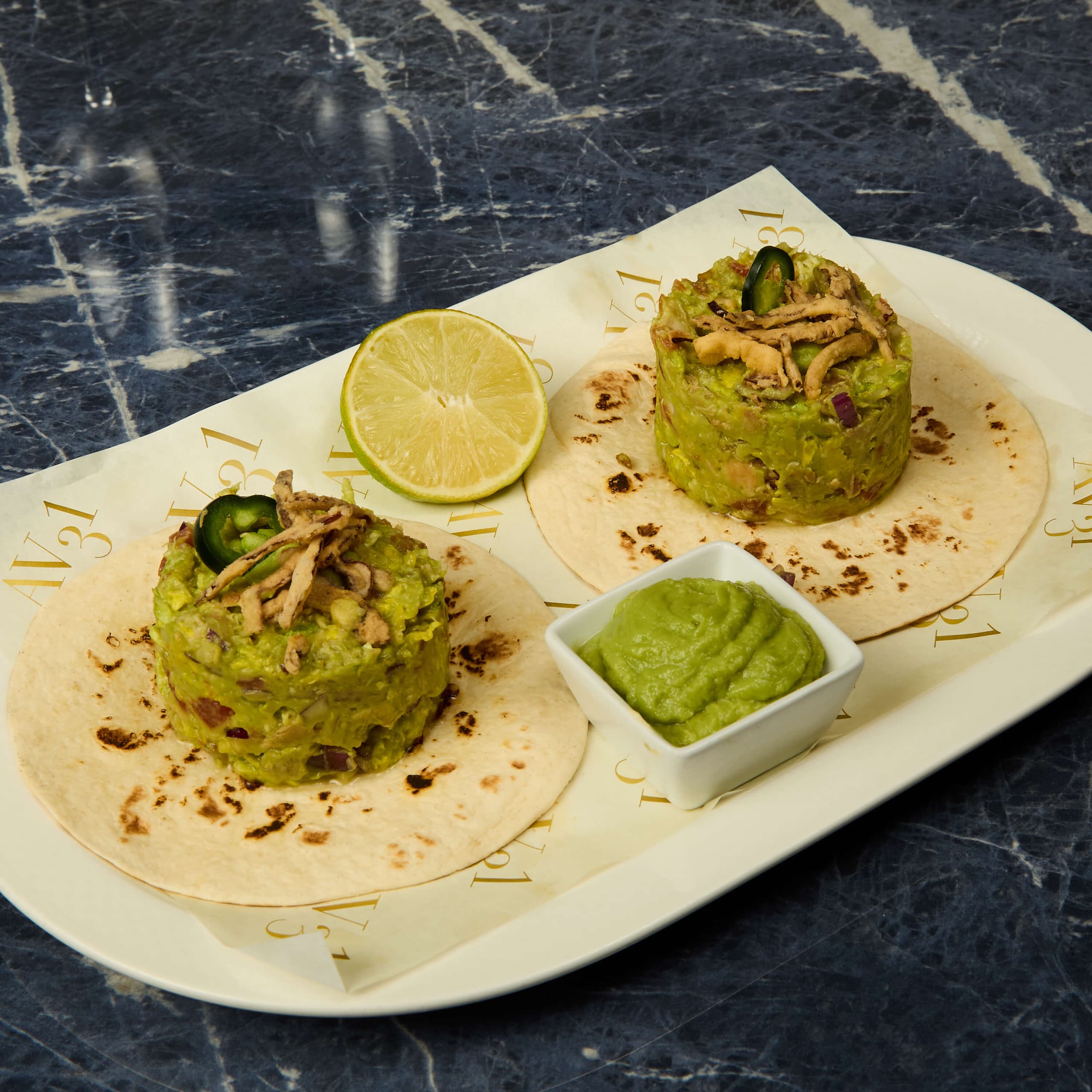 Tacos de Poulet, Jalapeno et Guacamole - Menu item