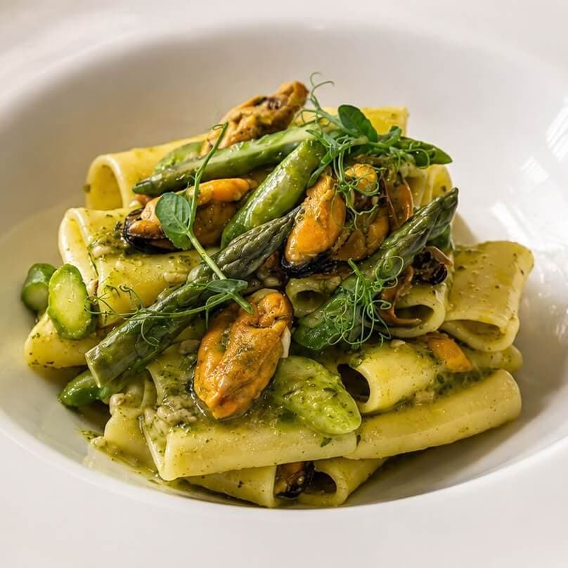Cozze, Asparagi e Pesto - Menu item