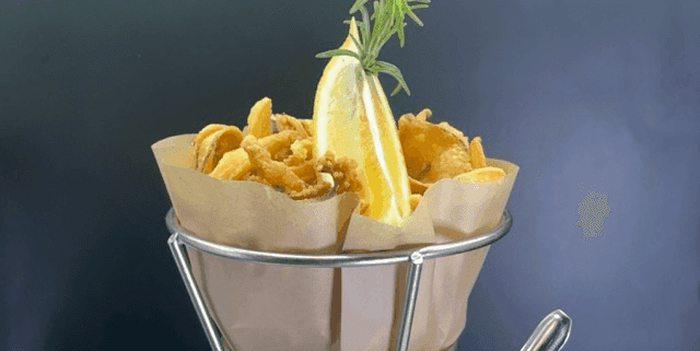 Friture de calamars du pays - Menu item