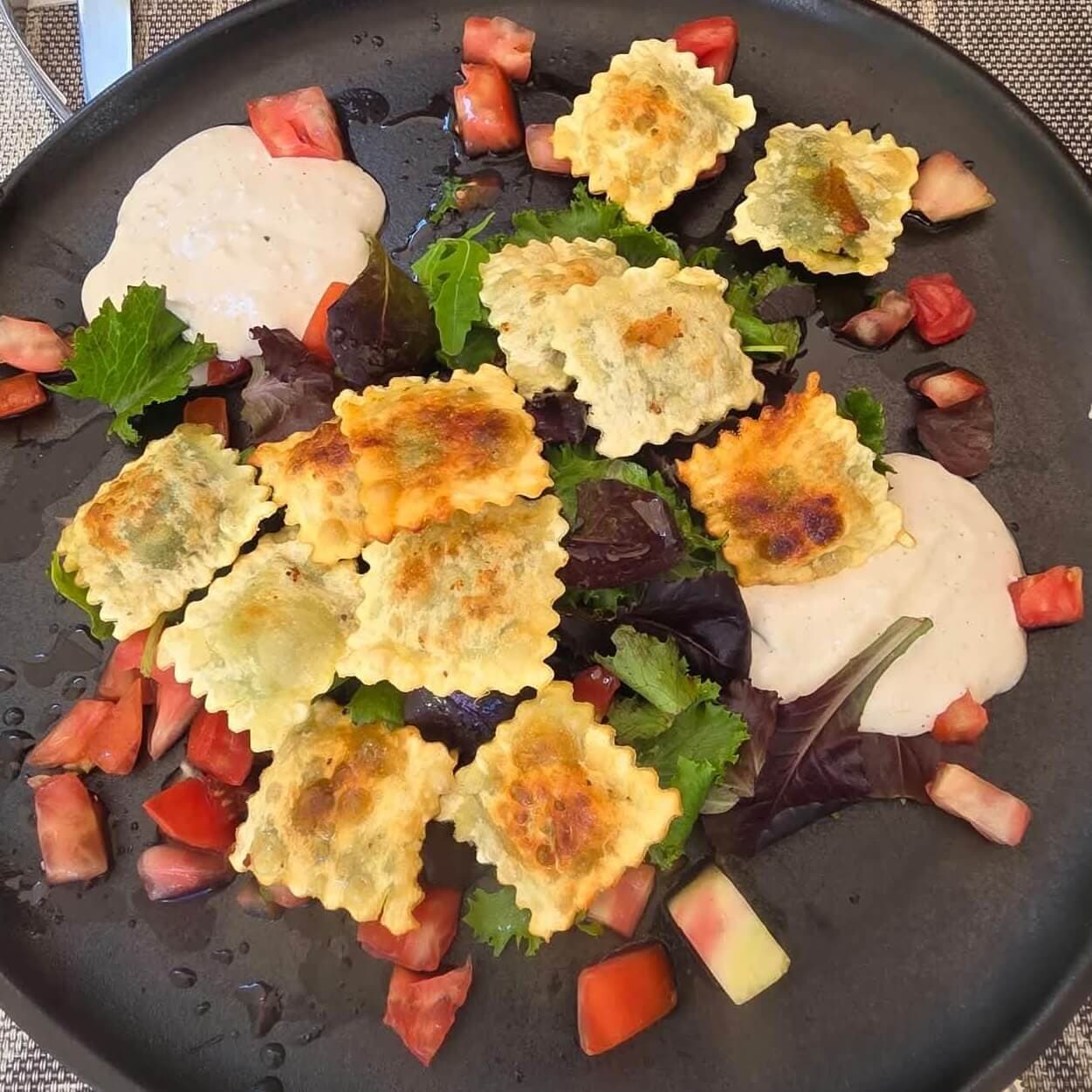 Raviolis frits, sauce maison - Menu item