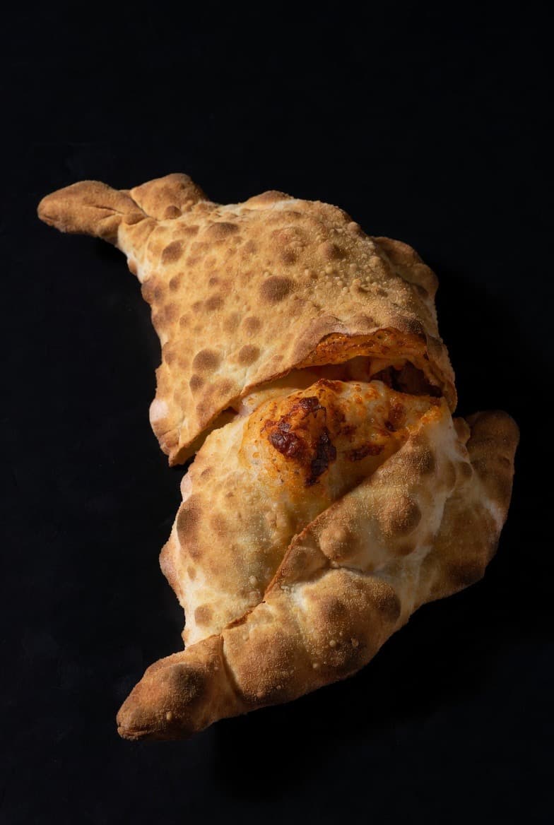 Fried stuffed pizza ham and mushroom