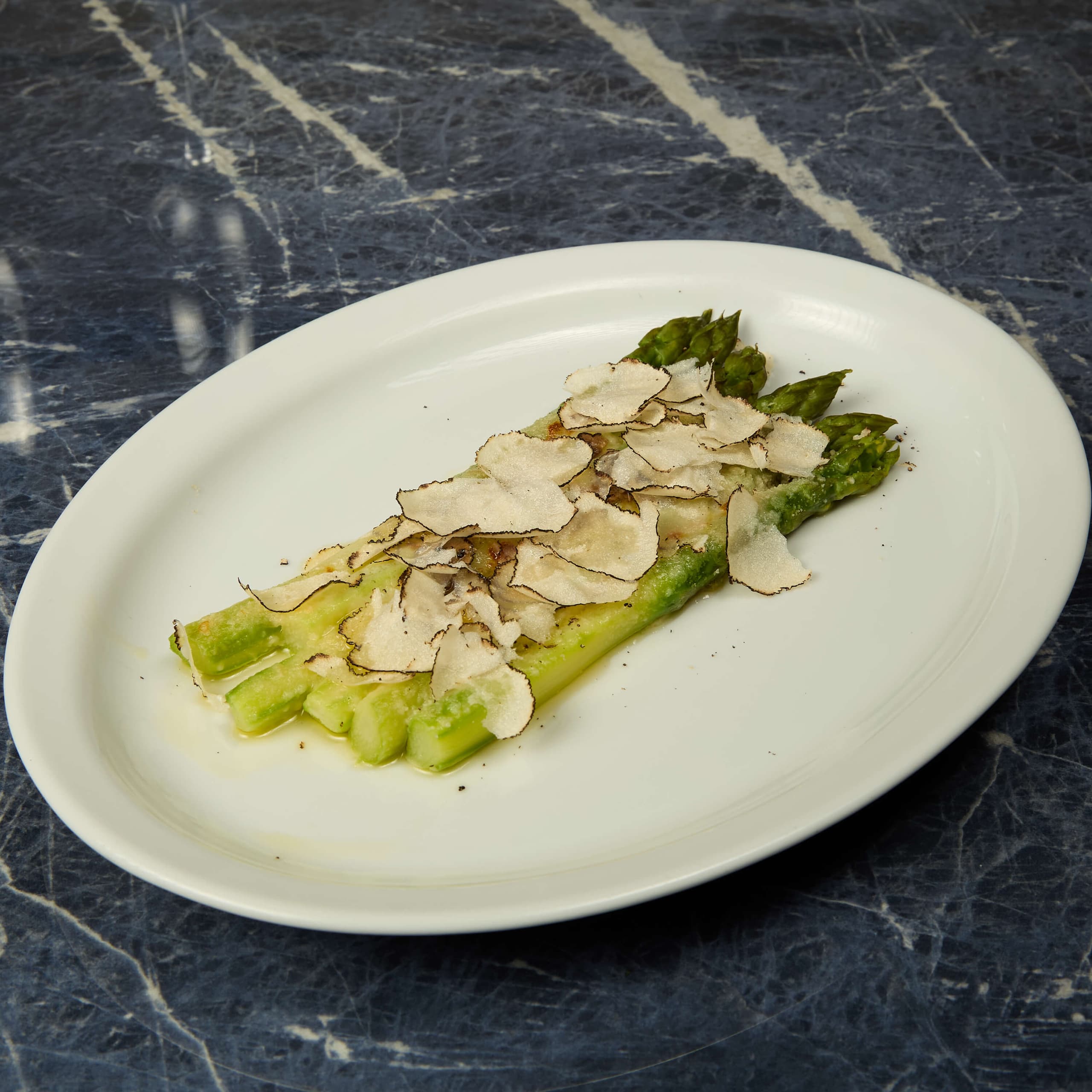 Asperges Gratinées au Parmesan & Truffe - Menu item