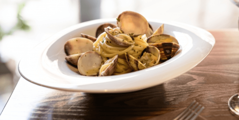 Linguine alle vongole et poutargue - Menu item
