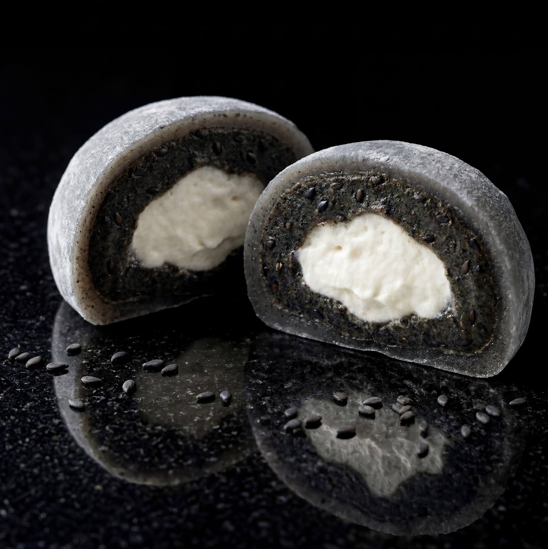 Mochi Sesame Noir 60g - Menu item