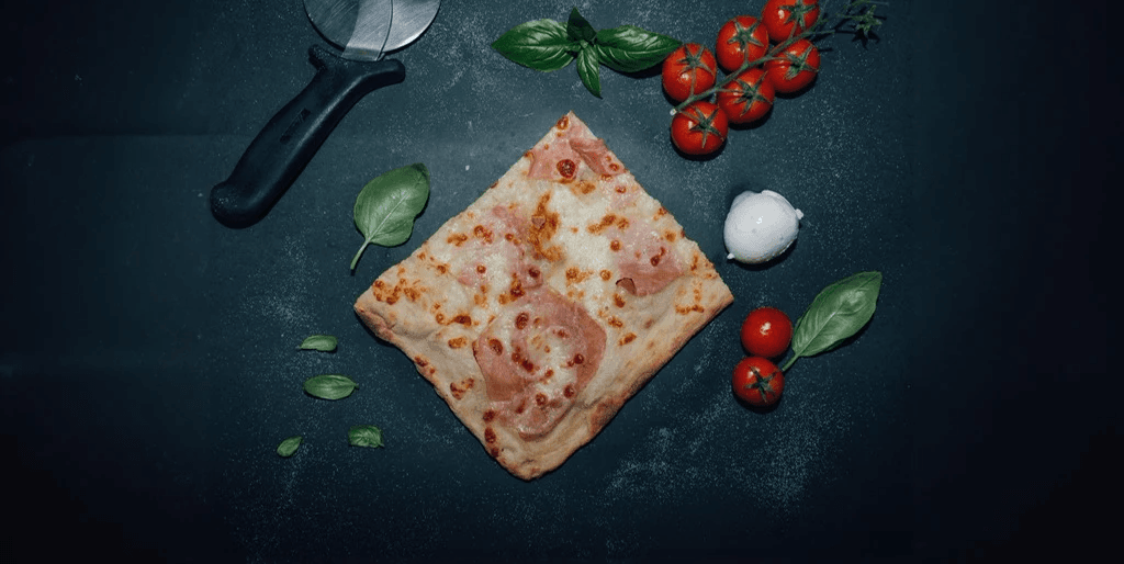 Pizza Cotto 40x30 - Menu item