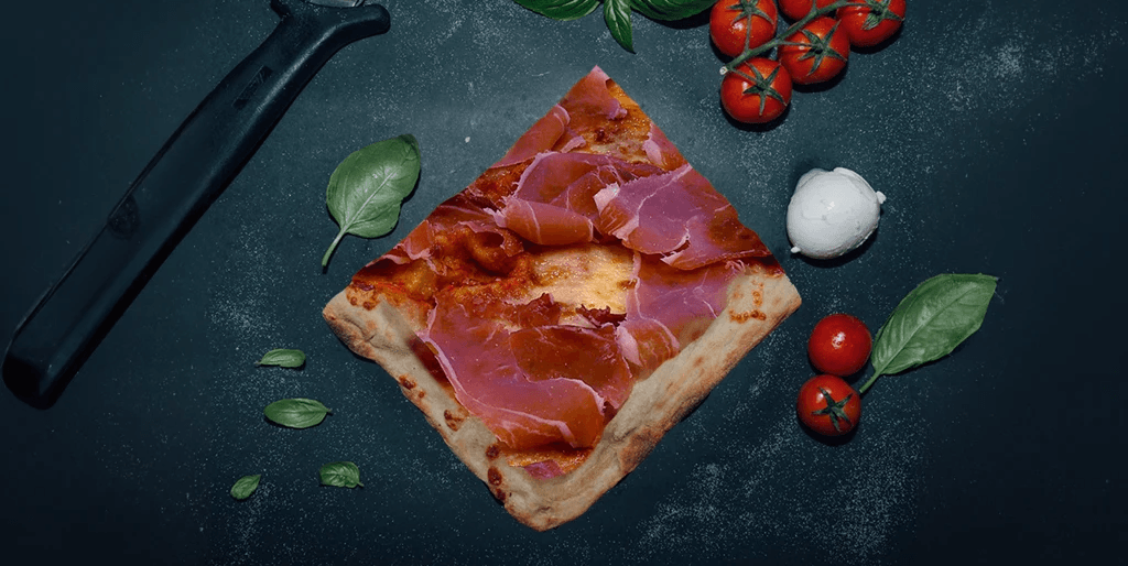 Pizza Crudo 40x30 - Menu item