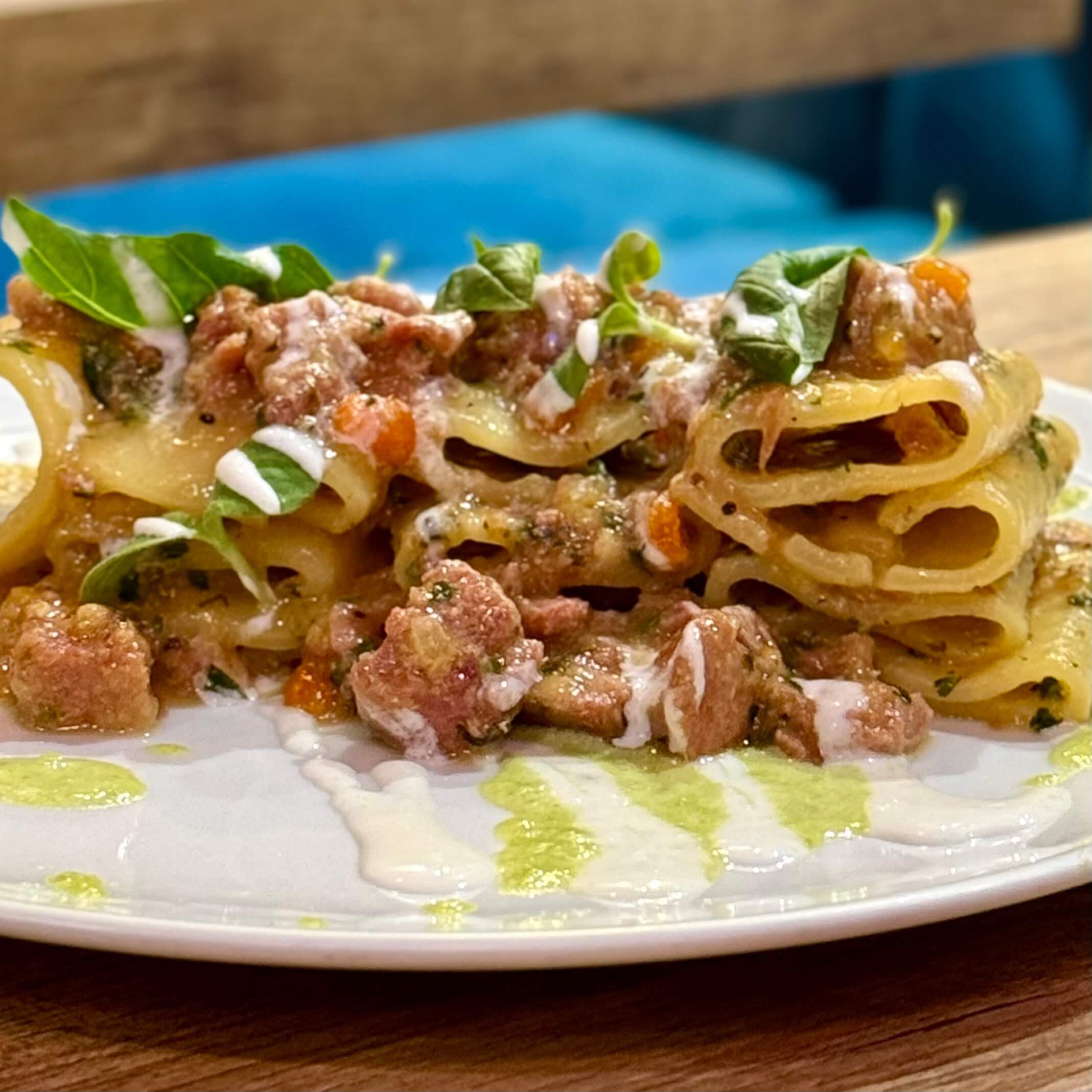 Paccheri al ragù di tonno - Menu item