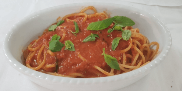 Spaghettis Al Pomodoro e Basilico - Menu item