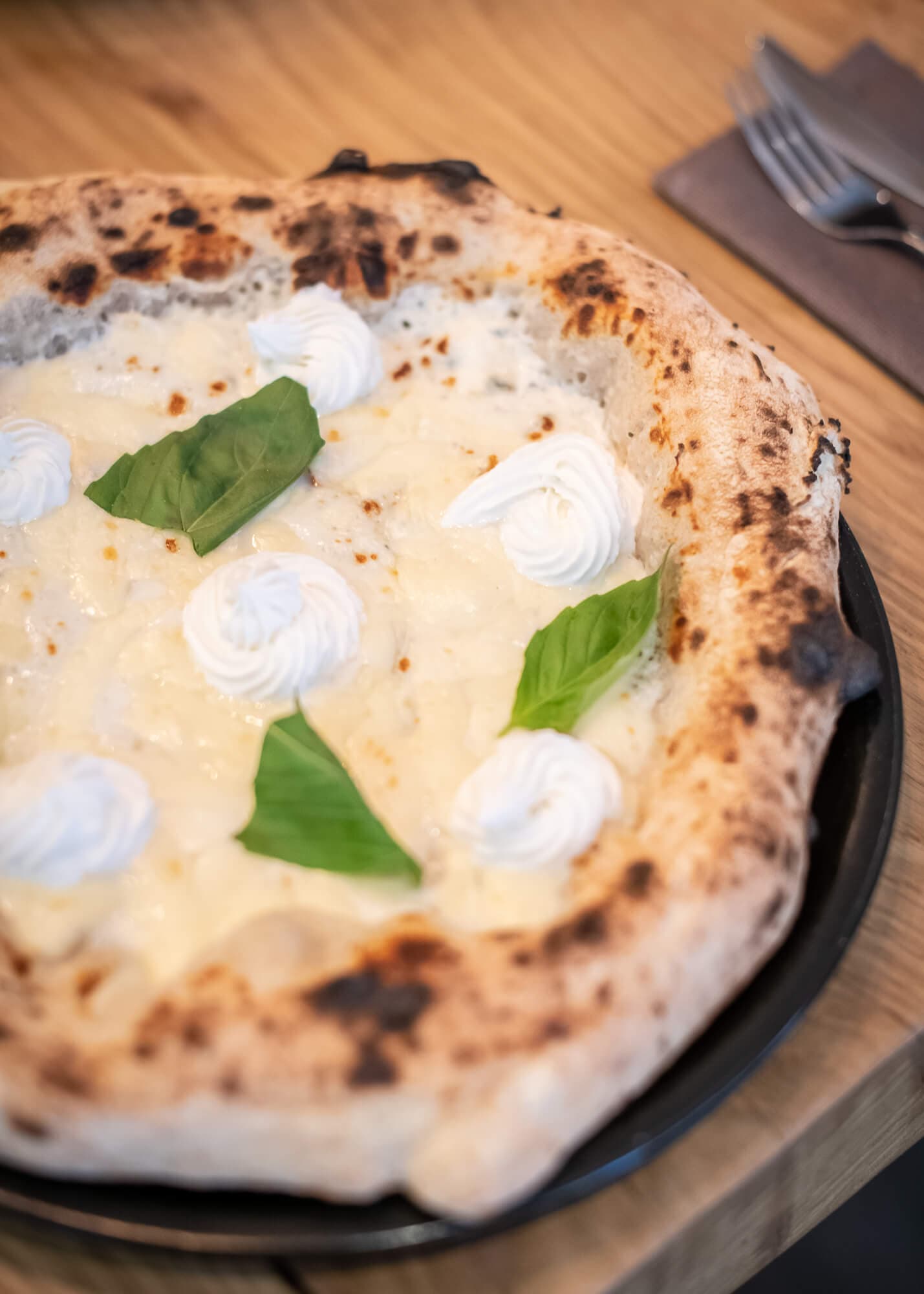 Pizza AI Formaggi - Menu item