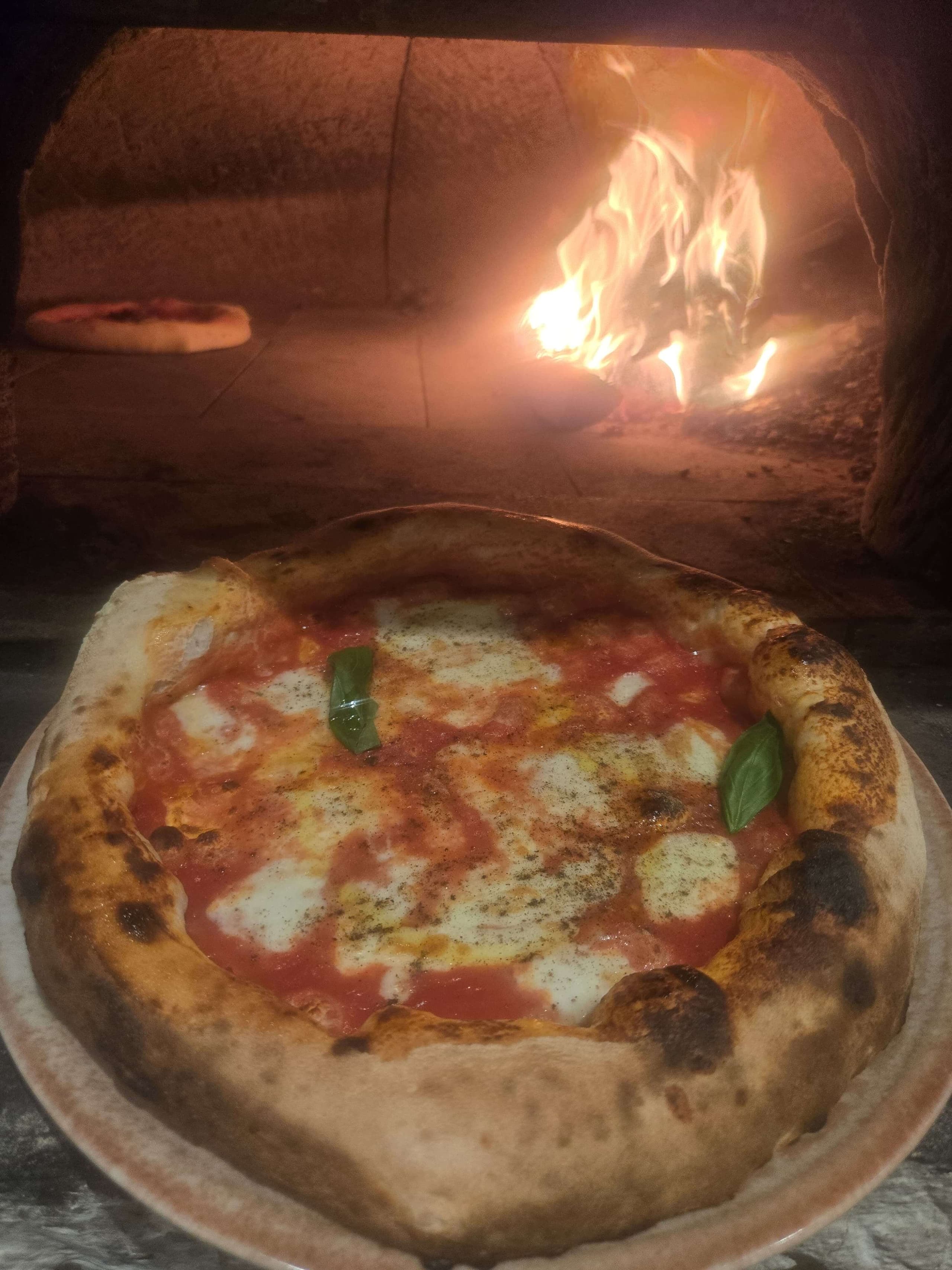 Provola et Poivre - Menu item