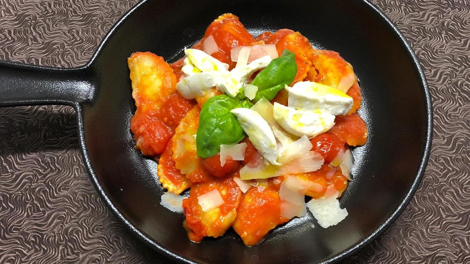 Ravioli Tomate et Buffala  - Menu item