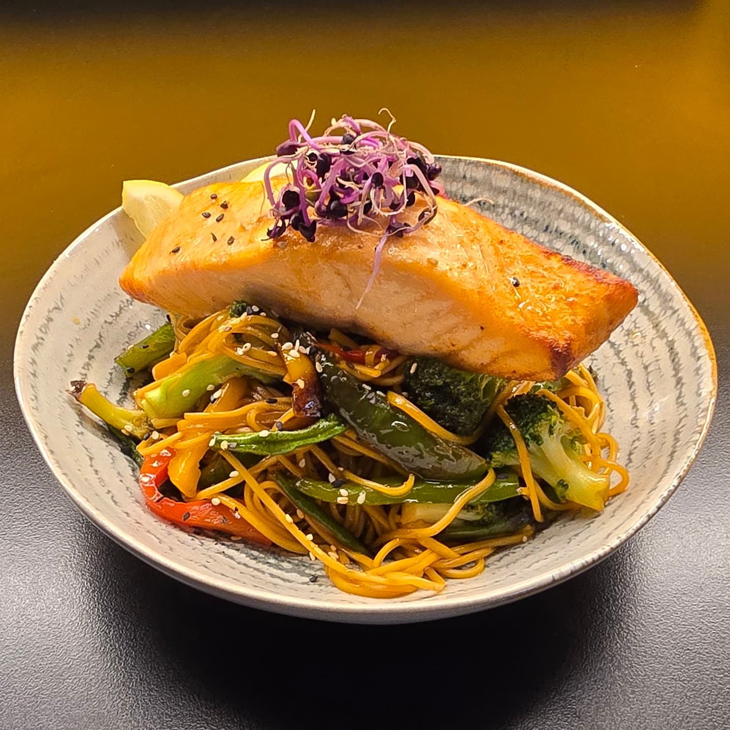 Wok de Saumon - Menu item