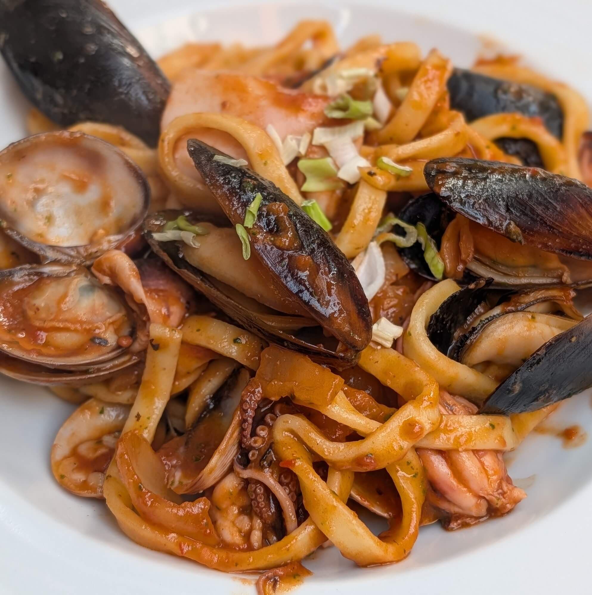 Linguine au Fruits de Mer - Menu item