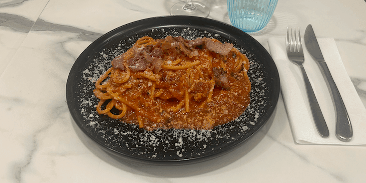 Spaghetti all'amatriciana - Menu item