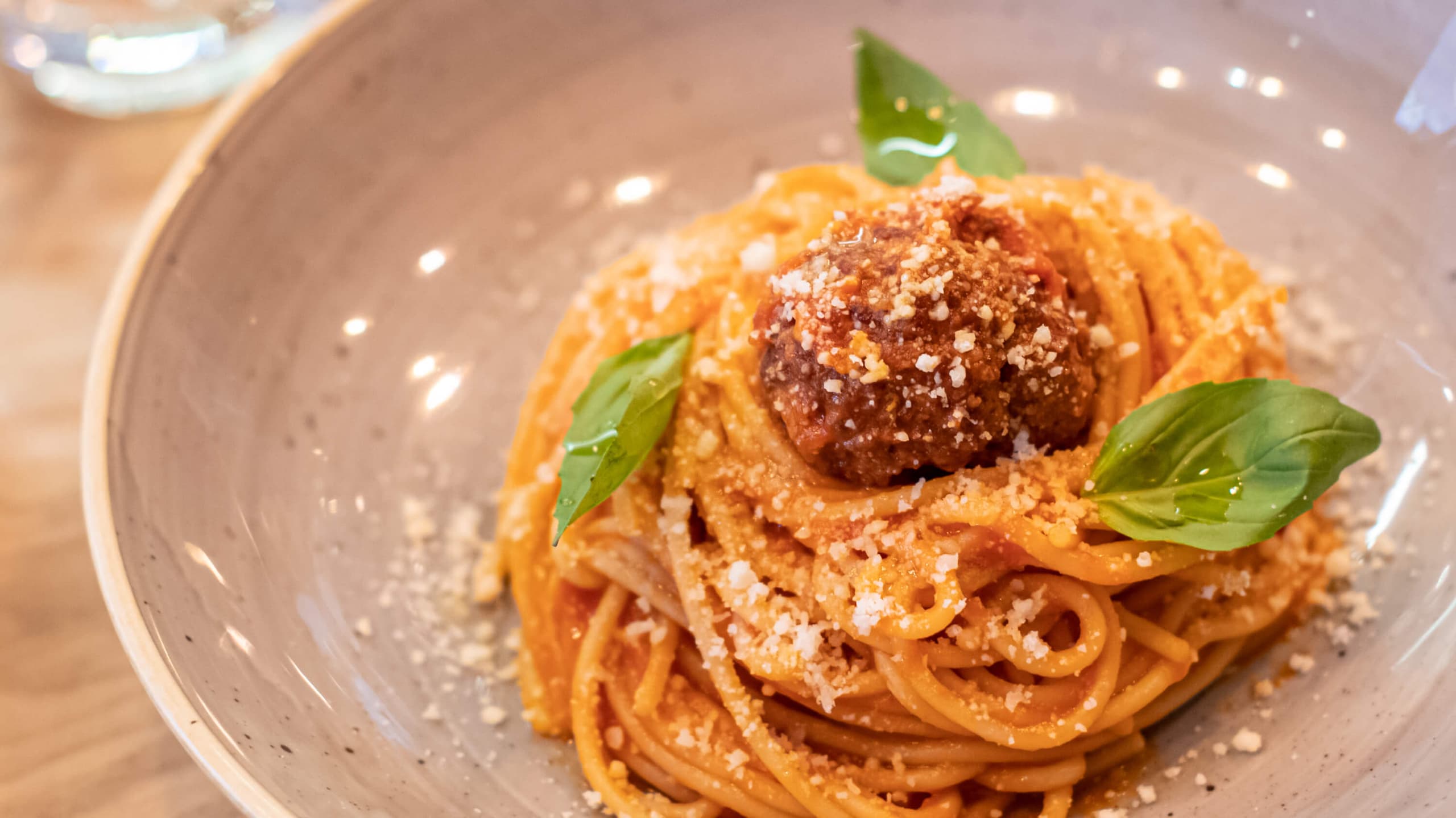 Spaghetti ca’ pulpetta - Menu item