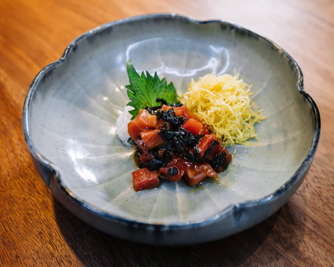 Spicy tuna tartar (demi portion) - Menu item