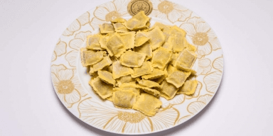 Ravioli Tomates & Mozzarella  - Menu item