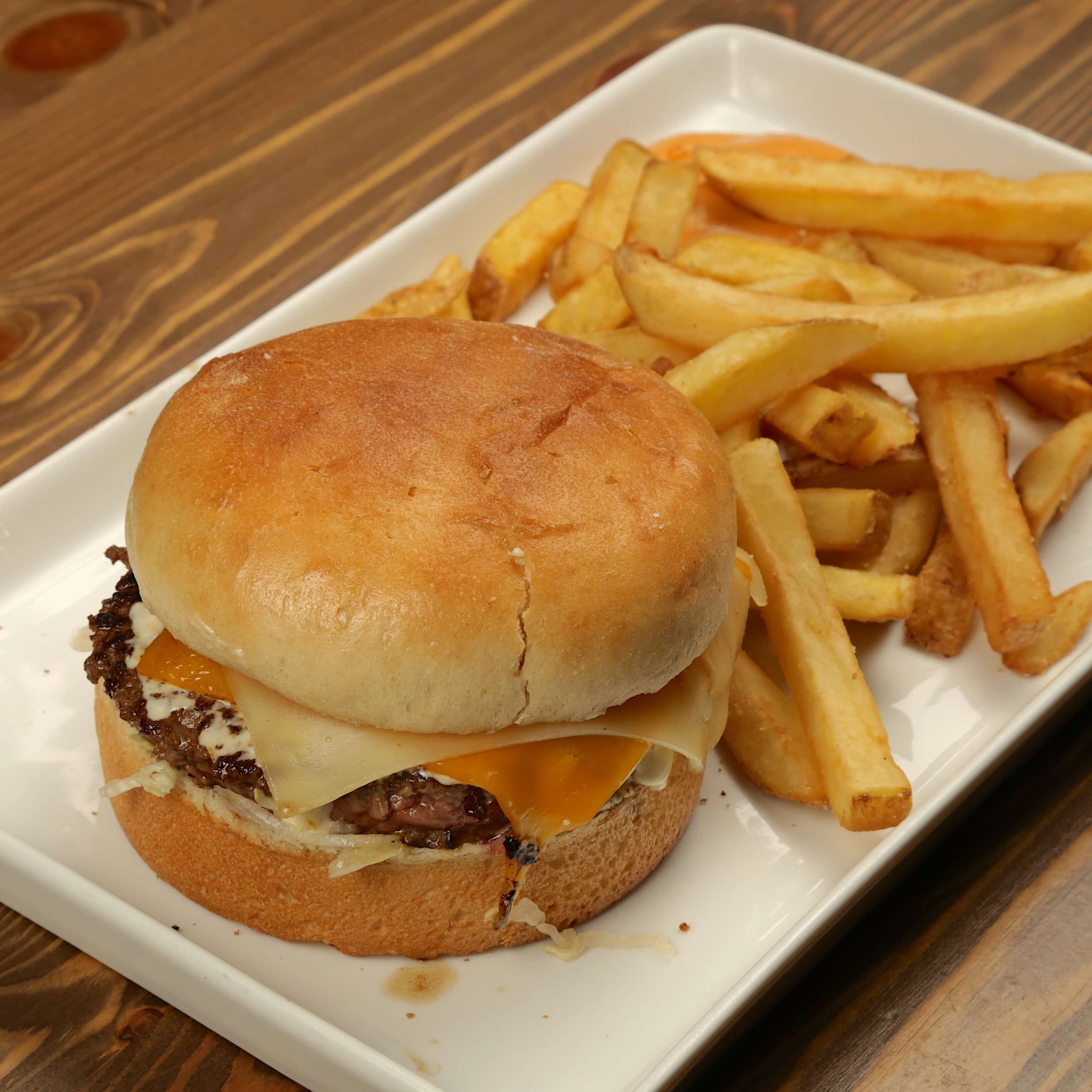Triple Cheese burger - Menu item