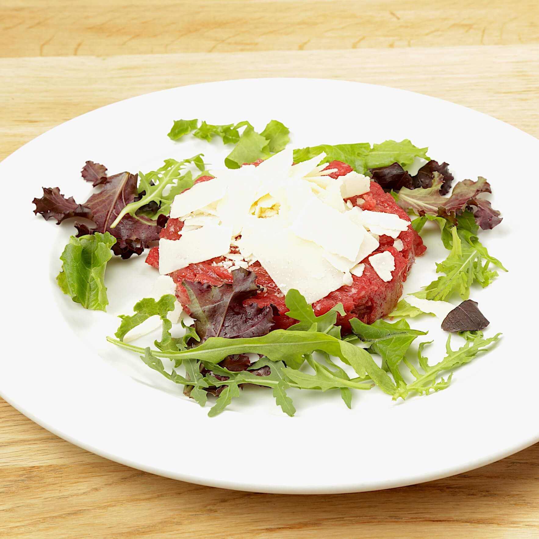 Tartare de Boeuf à l'italienne & frites - Menu item