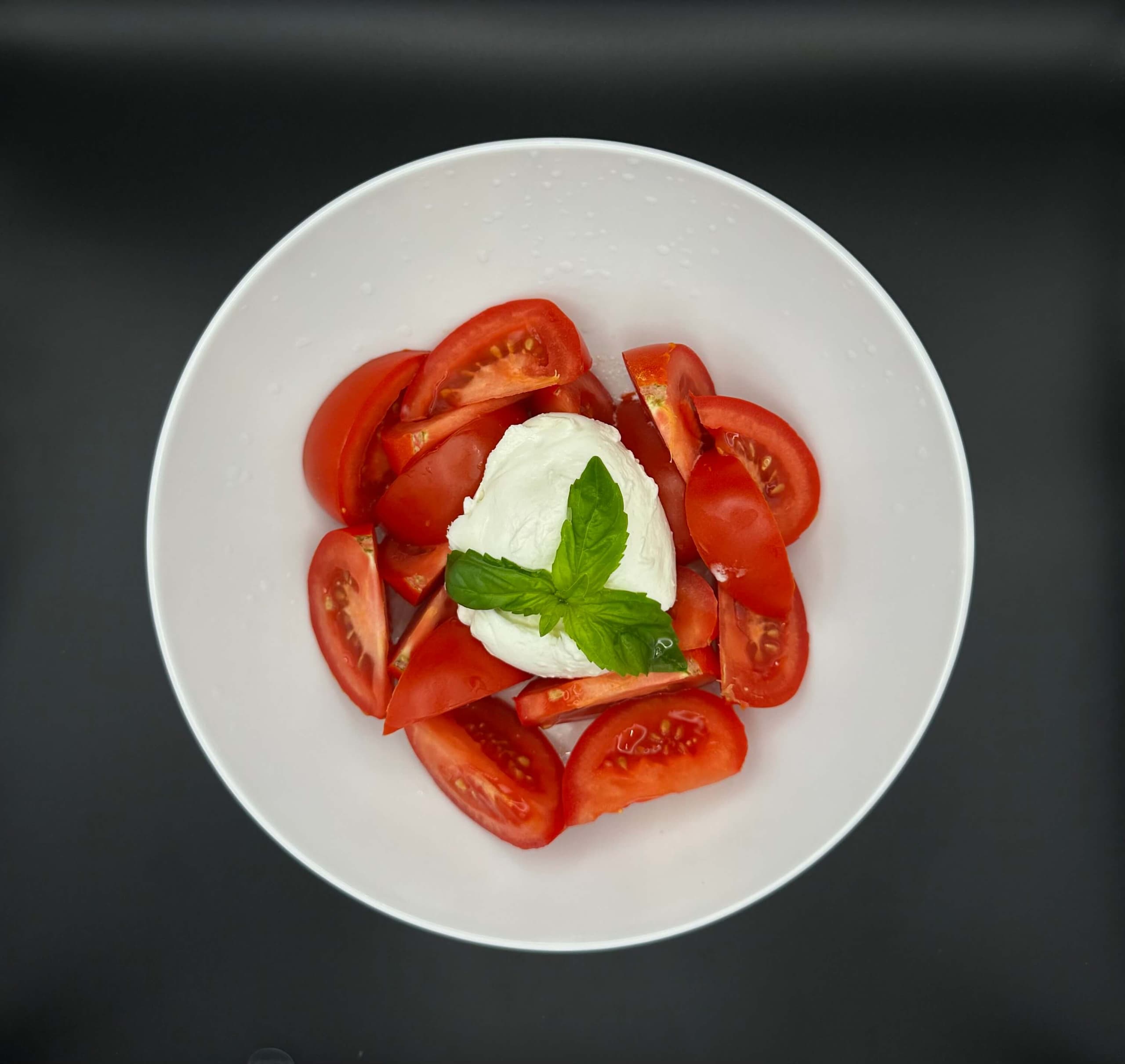 Tomates mozzarella de buffle façon caprese - Menu item