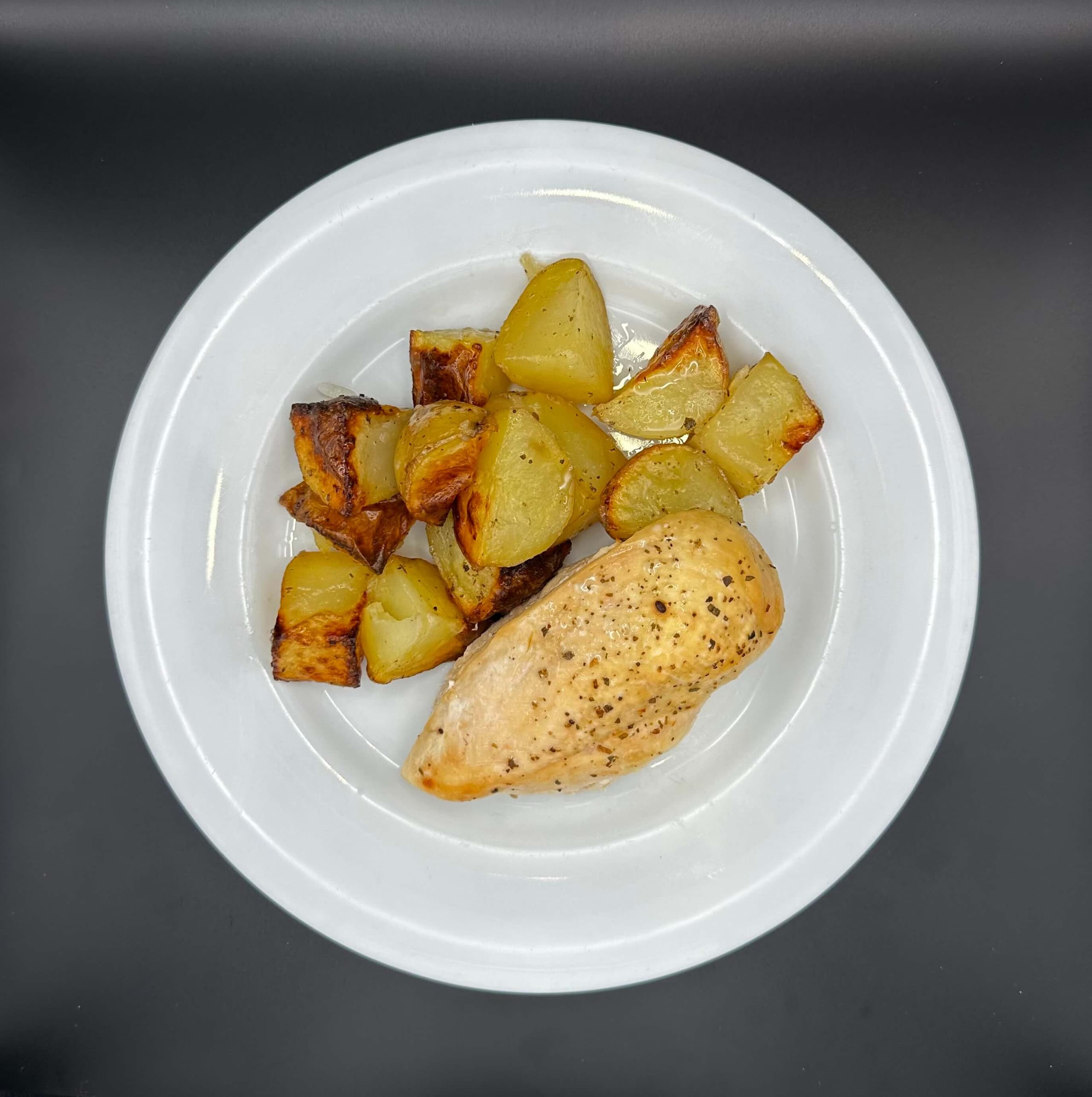 Blanc de Poulet avec pommes de terre - Menu item