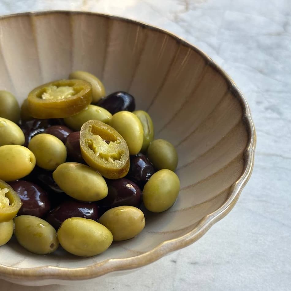 Olives marinées - Menu item