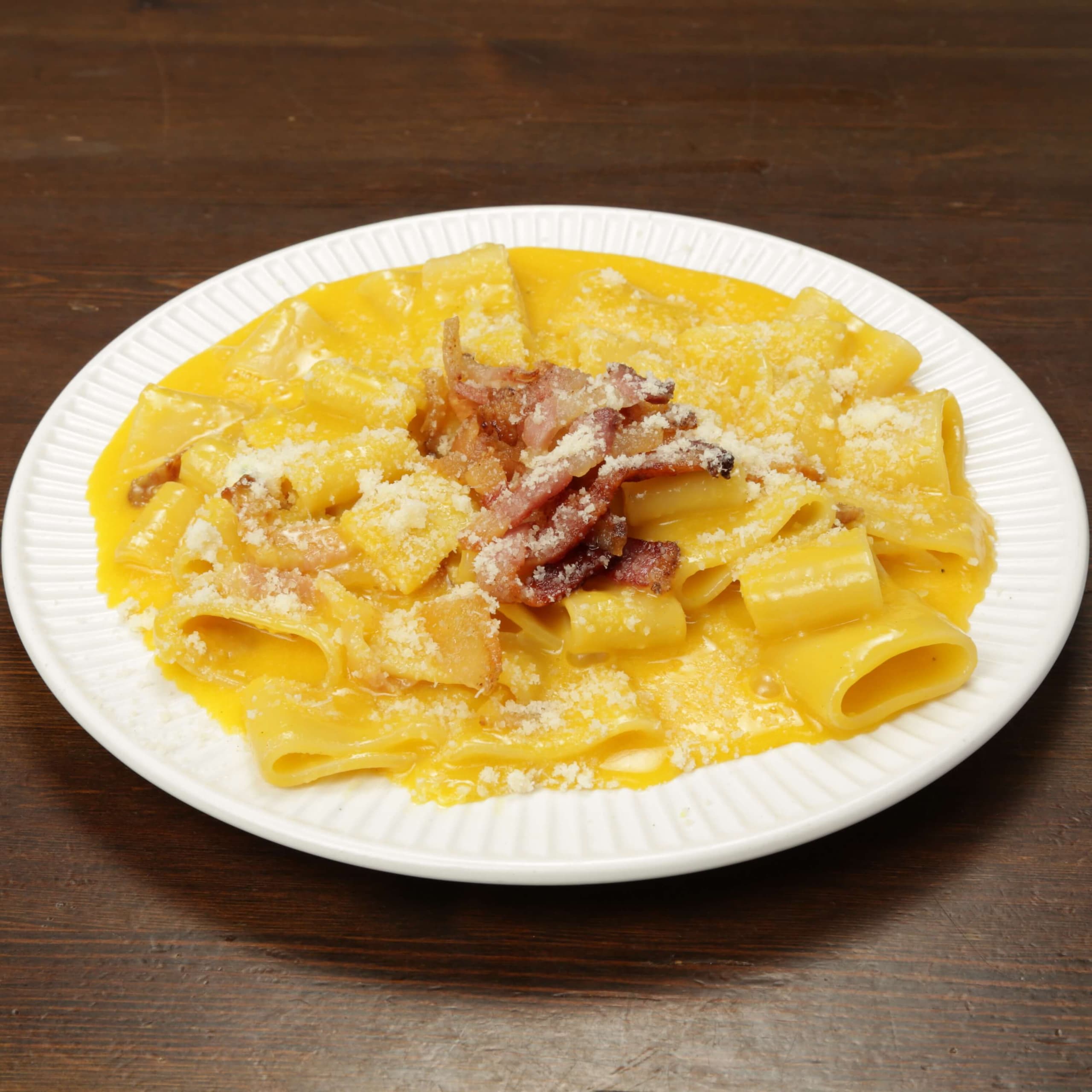 Mezzi paccheri carbonara