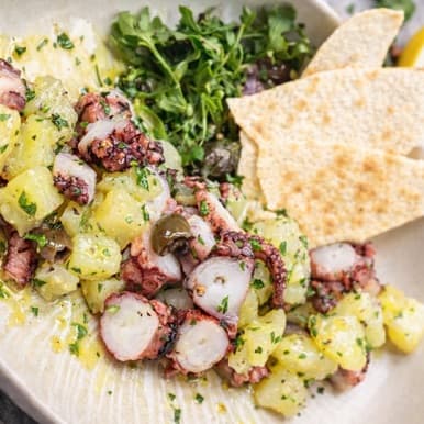 Salade de Poulpe et Pommes de Terre Tièdes - Menu item