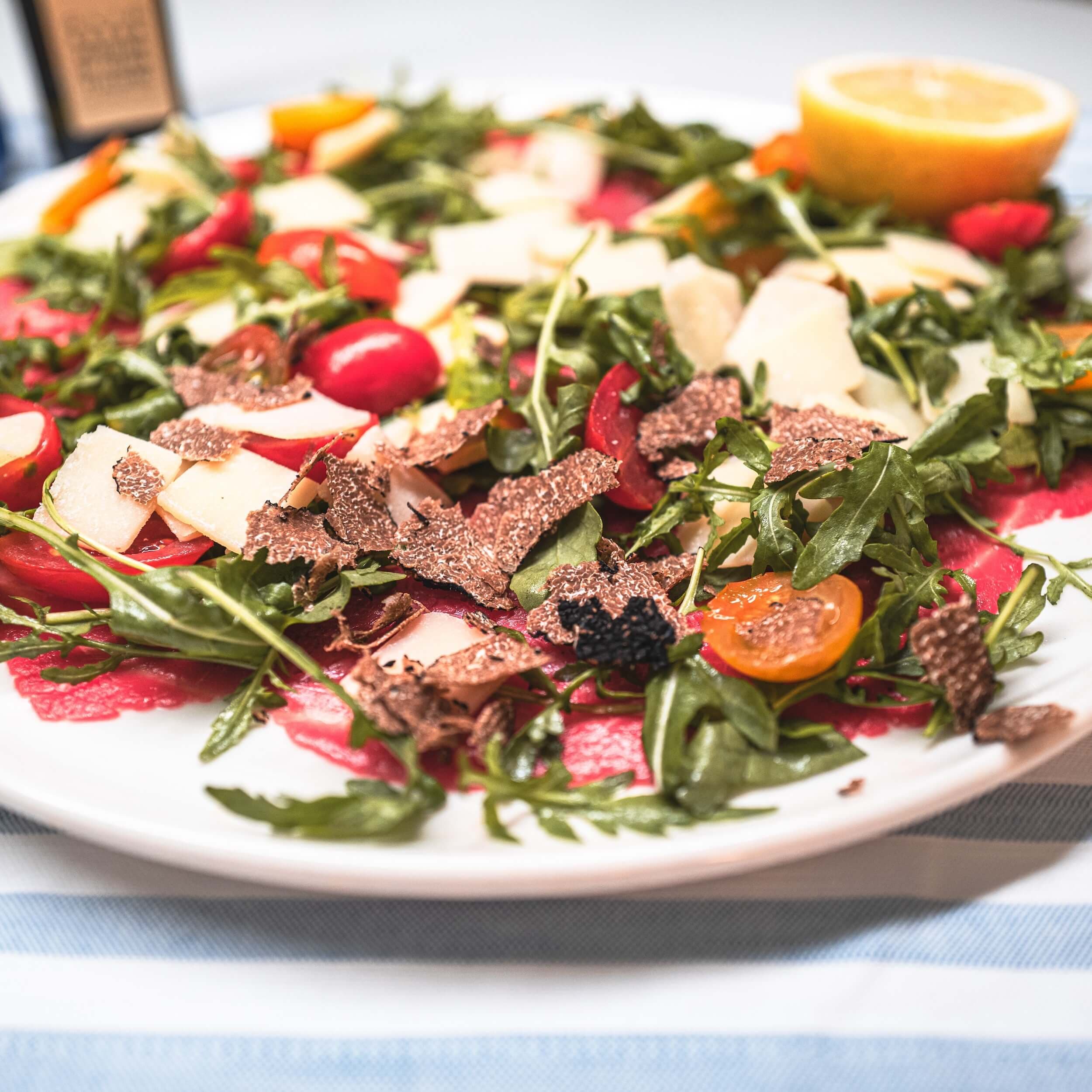 Notre Super Carpaccio de Boeuf avec truffe - Menu item