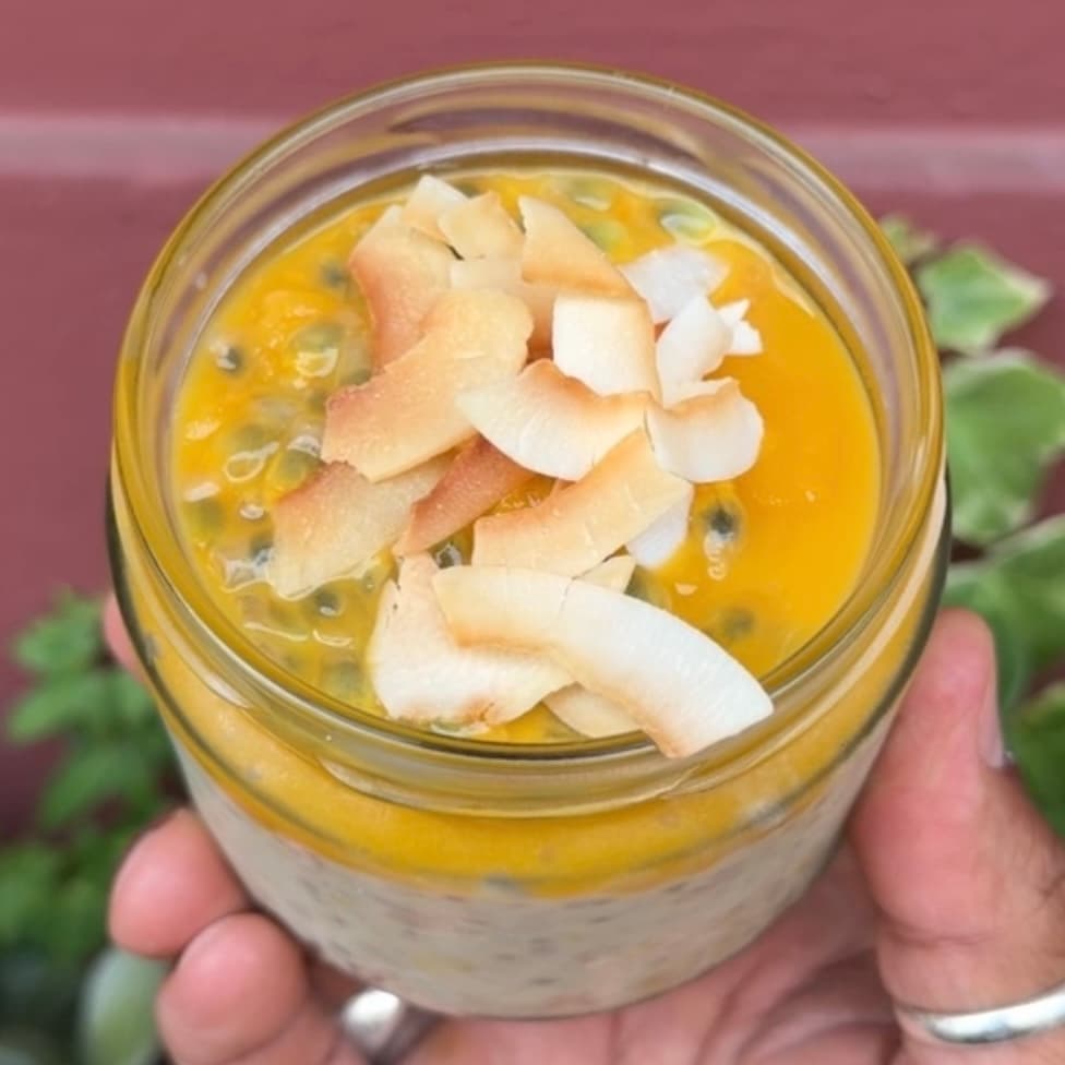 Overnight oats -Oat's & Chia Mango & Passion Fruit - Menu item