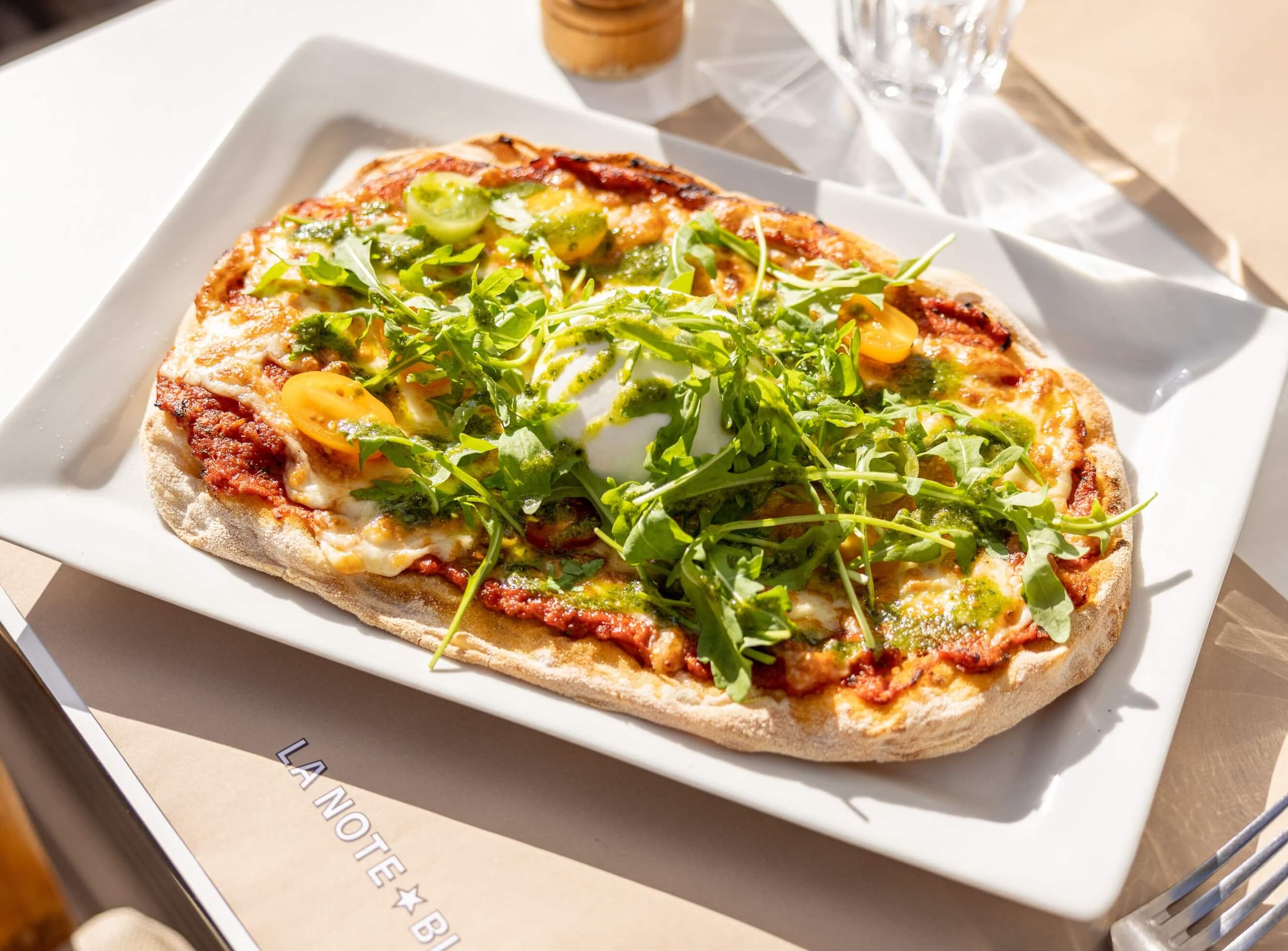Pinsa Romana Fior di latte - Menu item