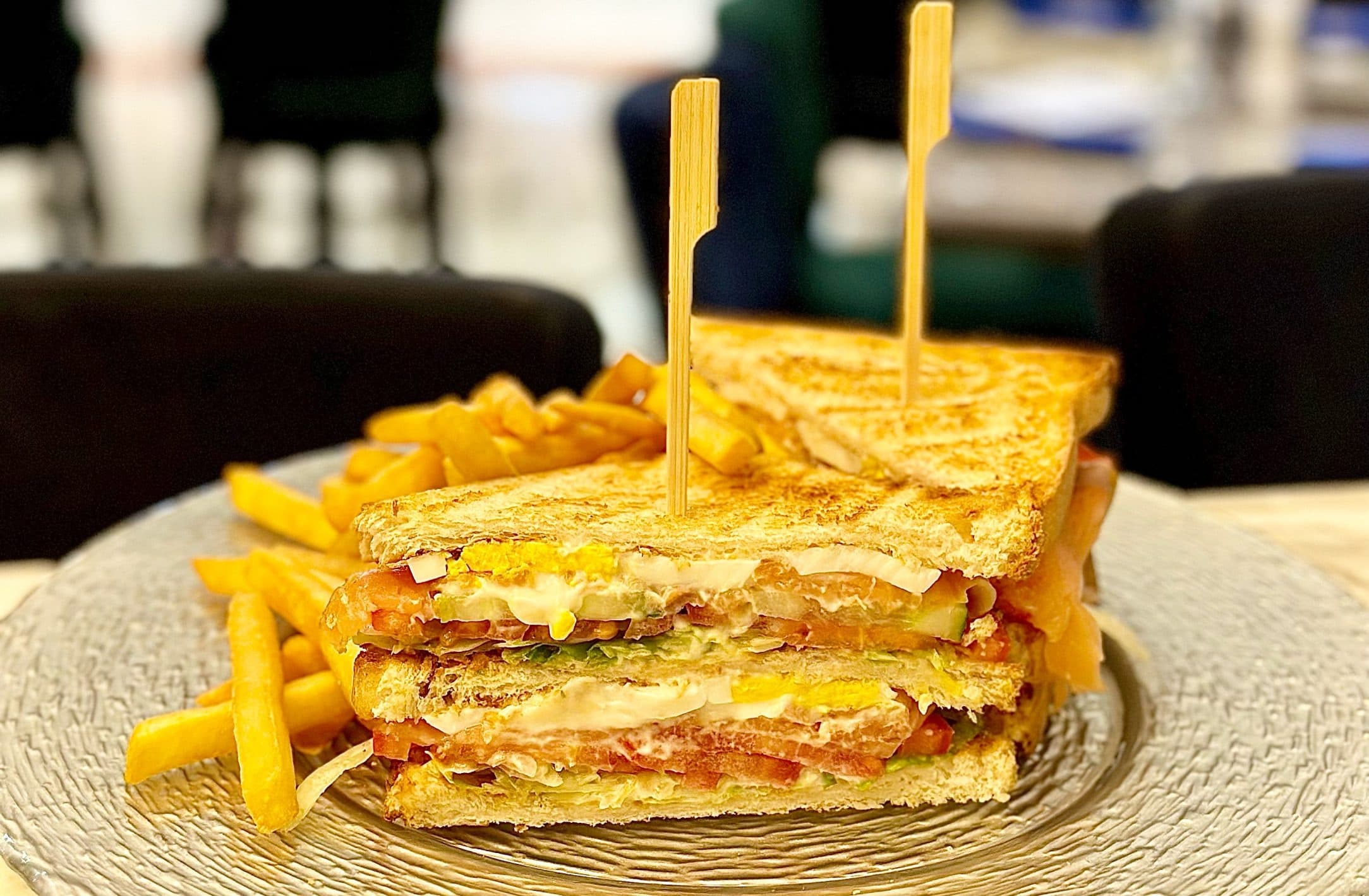 Club sandwich au saumon - Menu item