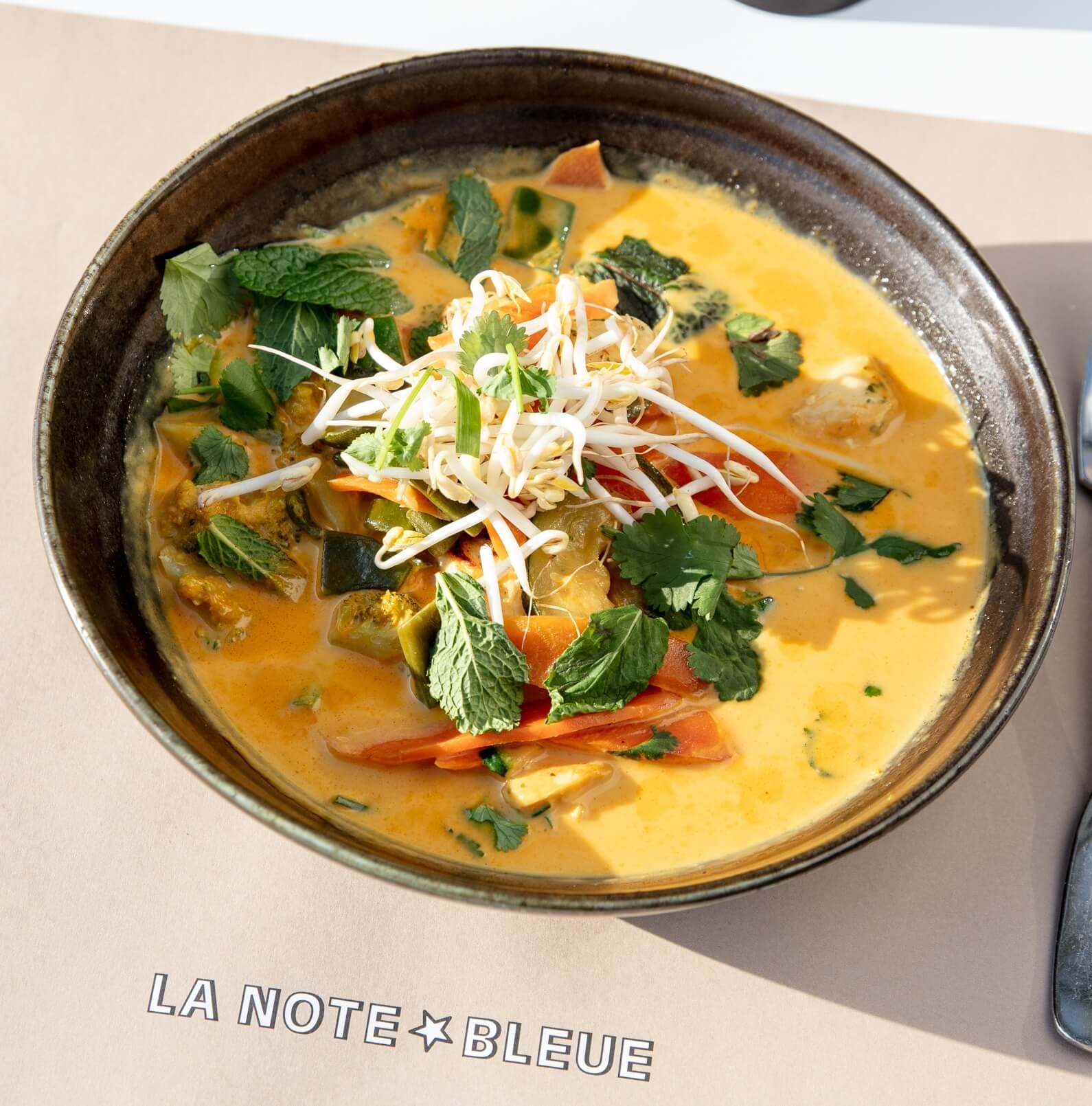 Curry jaune de poulet - Menu item