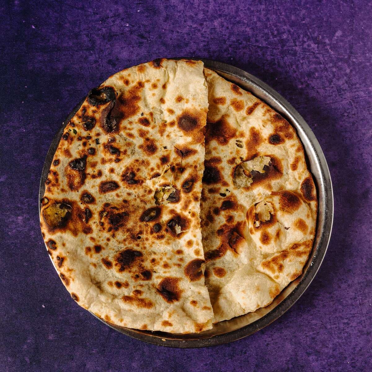 Garlic & cheese naan - Menu item